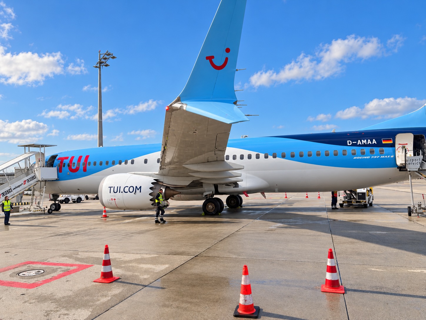 Eindhoven airport dicht wat zijn de alternatieven naar Mallorca.